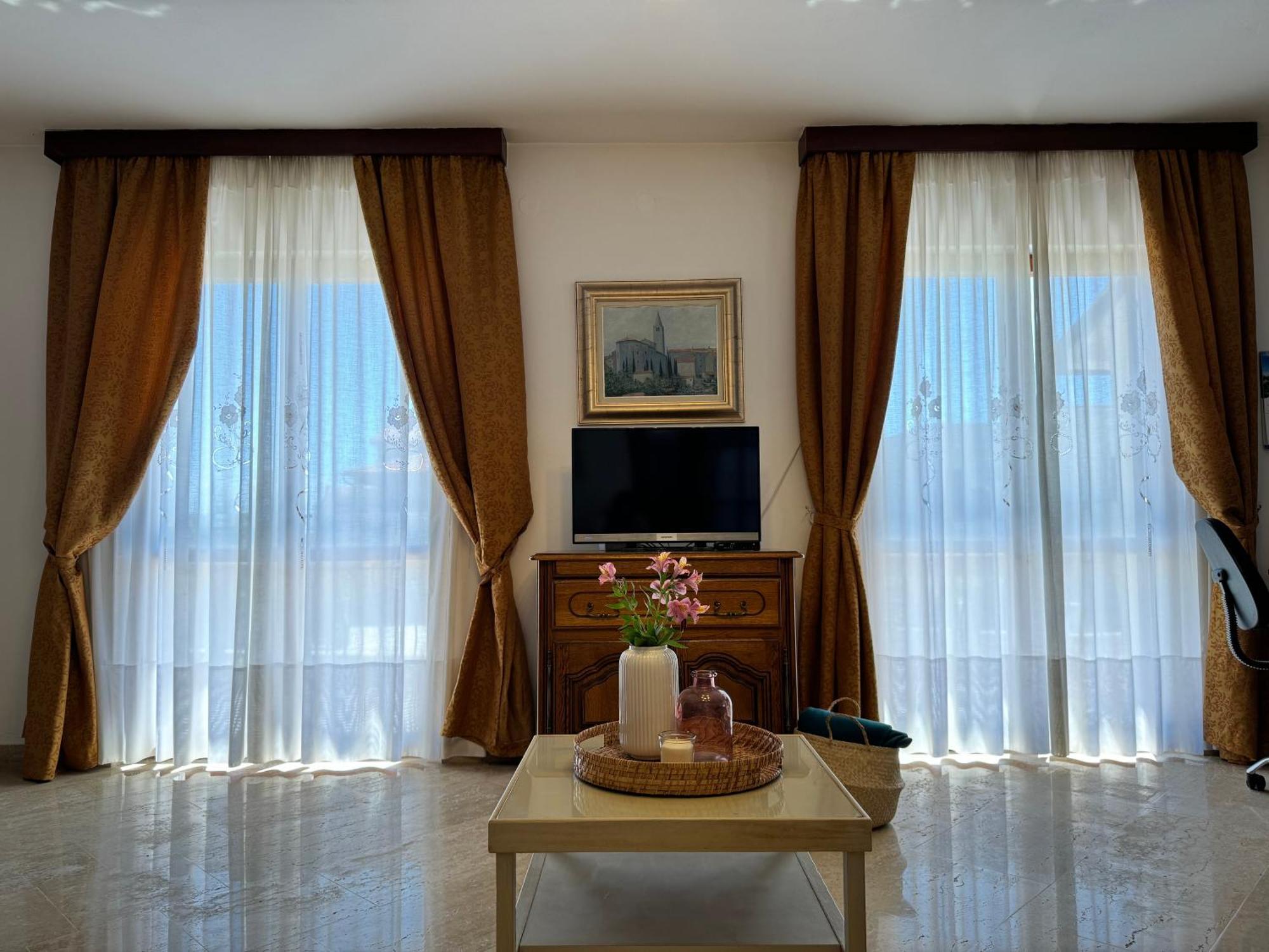 Apartman Ostrea *** Bale Luaran gambar