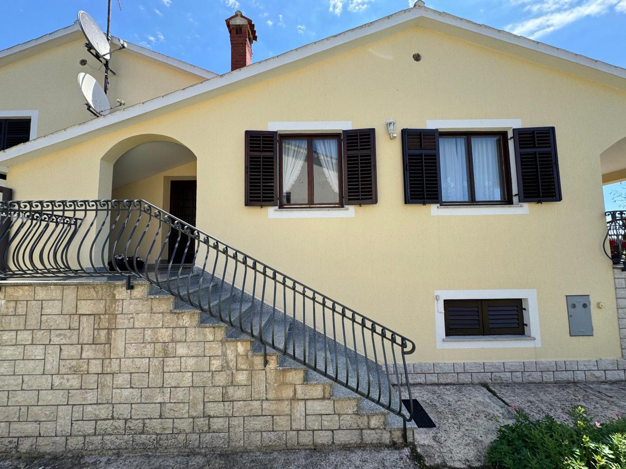 Apartman Ostrea *** Bale Luaran gambar